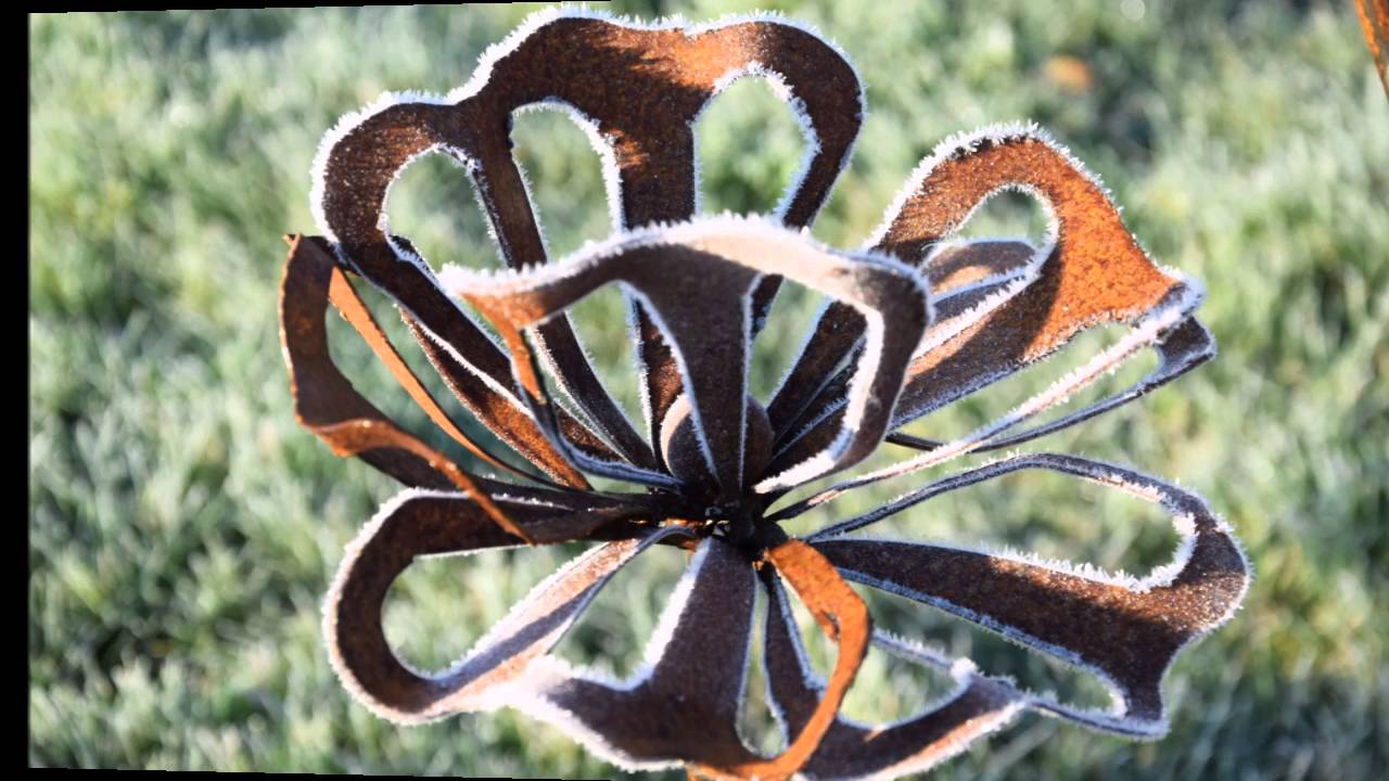 Un printemps en hiver - Sculptures florales métal au jardin - mars 2016
